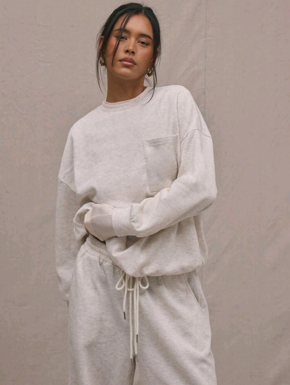 Crewneck Pocket Sweatshirt & Sweatpants Set in Oatmeal, Size M